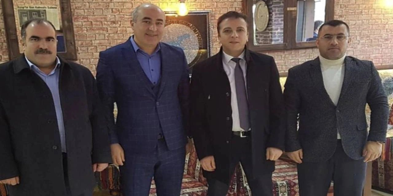 İmamoğlu'na ceza veren hakimle fotoğrafı çıkan AKP'li yönetici: Ev alacaktı