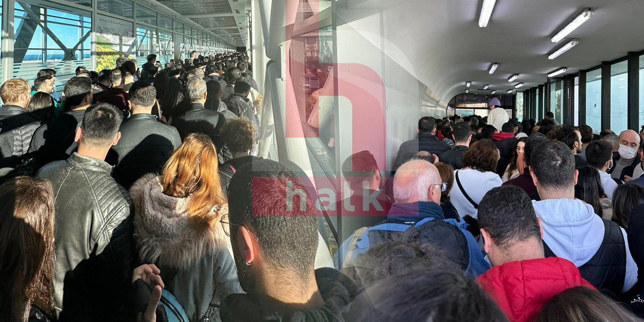 'iPhone' izdihamı: Makas açılınca vatandaş Sarp Sınır Kapısı'na koştu