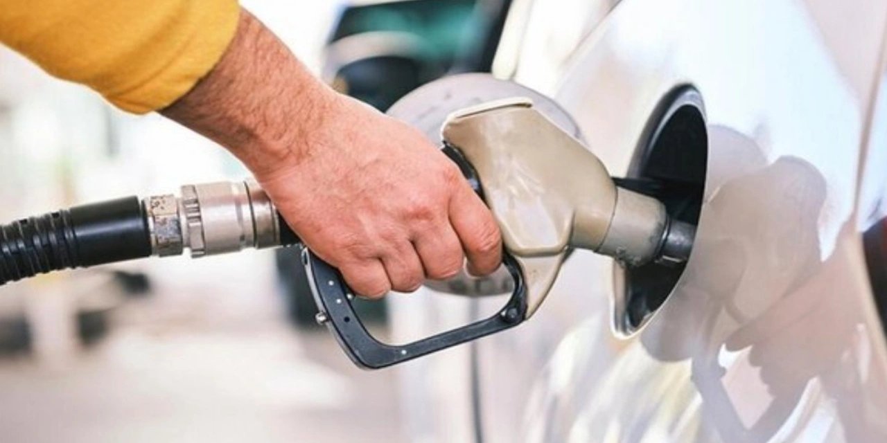 Benzin ve motorine indirim geldi