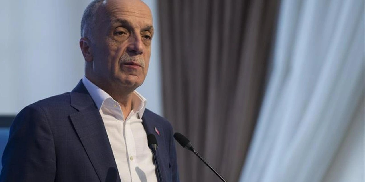 Türk-İş Başkanı Ergün Atalay, asgari ücret teklifini açıkladı