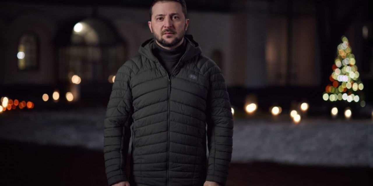 Zelenski'den Noel mesajı: Akşam yemeği lezzetli ve sıcak değil, etrafında boş sandalyeler var