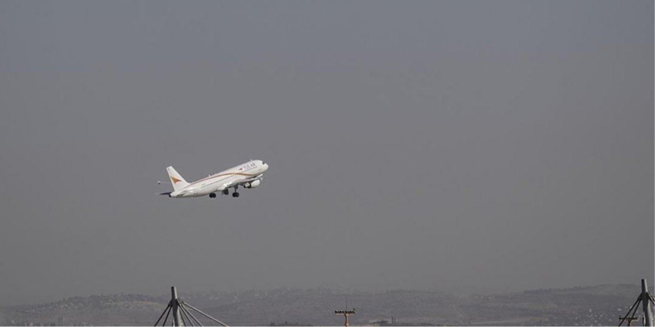 Pilot: Altımızdan tavşan geçti