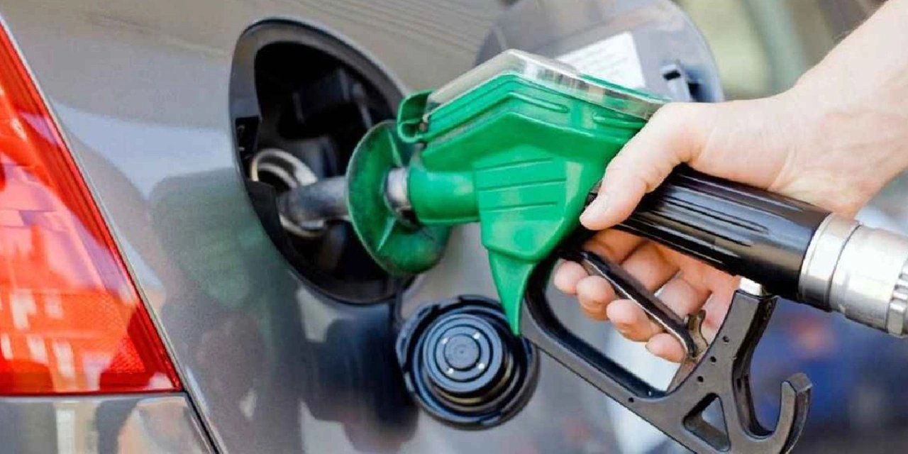 Benzinde 63 kuruş indirim bekleniyor