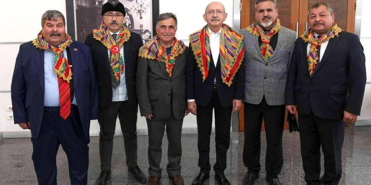 Kılıçdaroğlu, Yörük Türkmen Masası ile görüştü