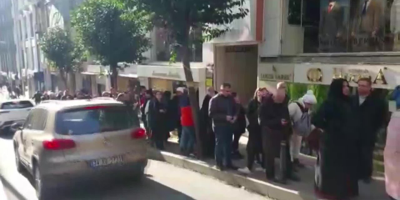 SGK çalışanları, 27 liralık mesai ücretine itiraz etti