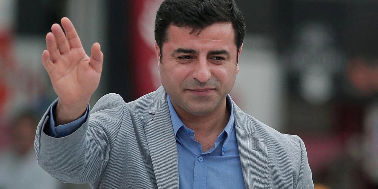 Demirtaş'tan miting çağrısı: Kim kimi kapatacakmış, AKP'ye de AYM'ye de gösterelim
