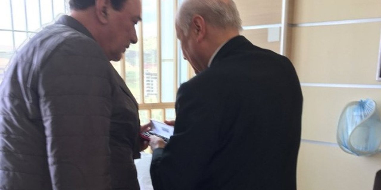 Organize suç örgütü liderliğinden hüküm giymiş olan Alaattin Çakıcı için, 'dava arkadaşım' demişti  Bahçeli'ye tepki yağdı