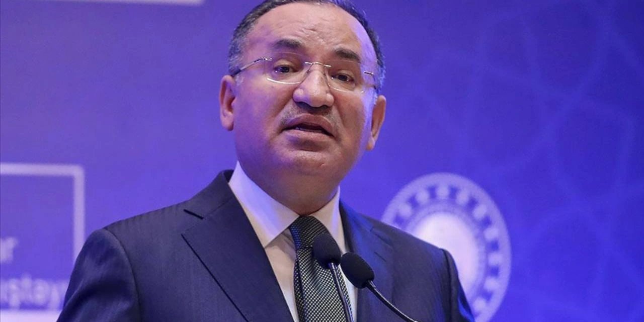 Adalet Bakanı Bekir Bozdağ 'Altılı Masa'yı hedef aldı