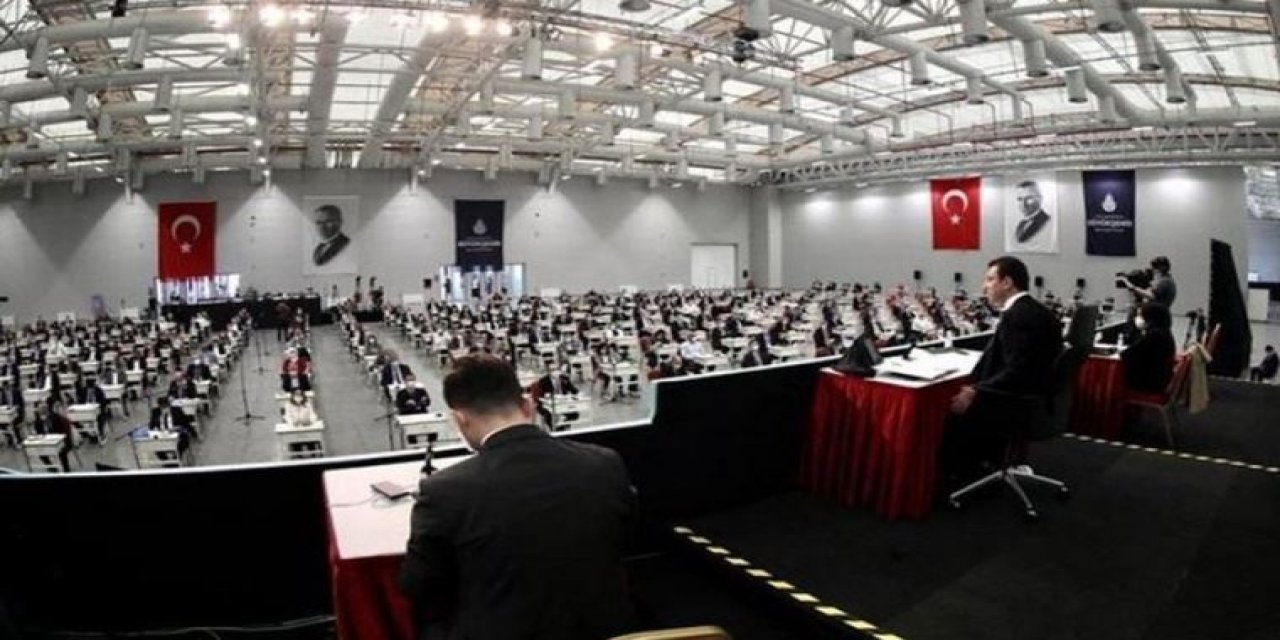 İBB'nin borçlanma talebine AKP ve MHP'den tırpan!