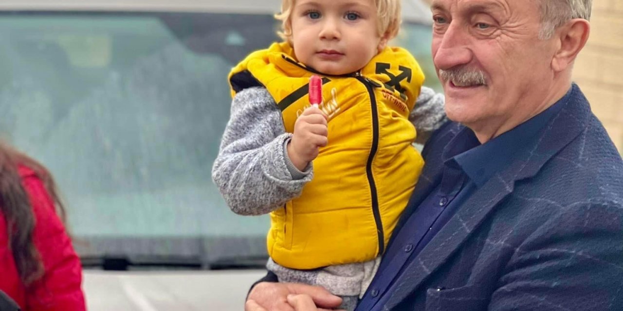 BAŞKAN ATABAY DENİZKÖY’LÜ ÇOCUKLARIN KARNE SEVİNCİNİ PAYLAŞTI