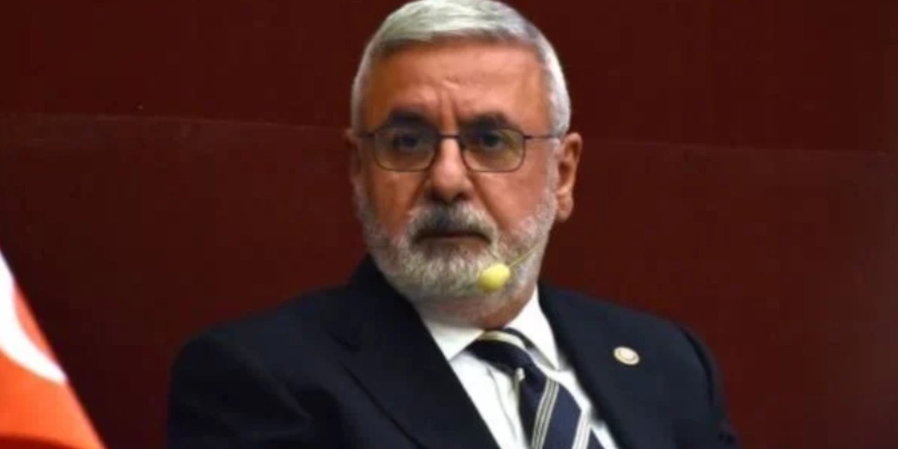 Mehmet Metiner'den Akit'e tepki: 'Hiç yakışıyor mu?'