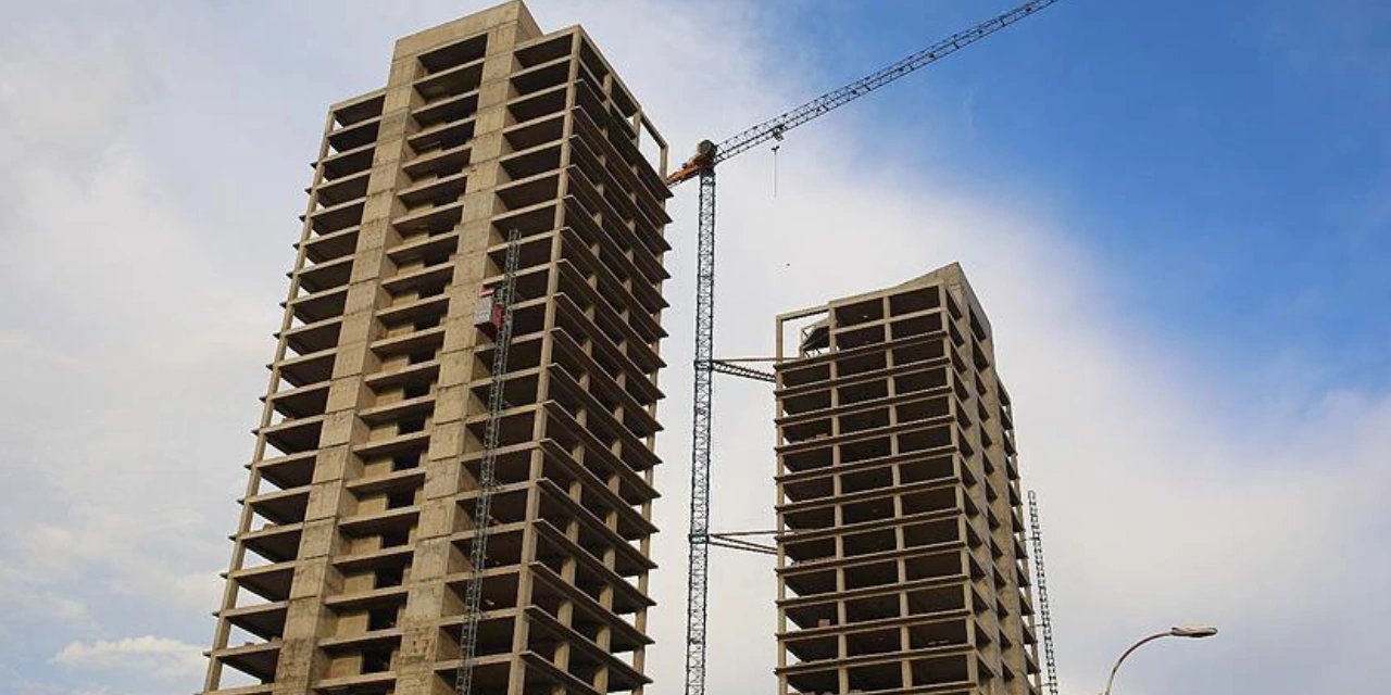 Devlet şimdi de yandaş ile AVM işine giriyor: Para yine çift maaşlılara