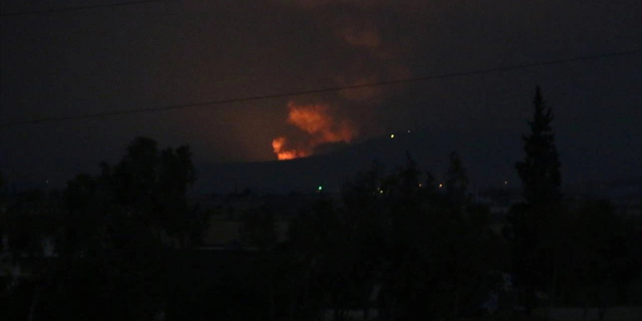 İran'ın İsfahan kentinde askeri tesiste patlama