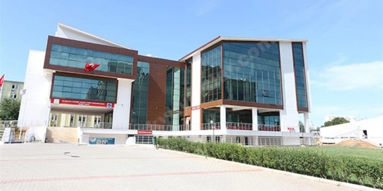 Bakanlıklar topu birbirine attı: Öğrenci yurtlarında 'psikolog' adı altında 'manevi danışmanlık'