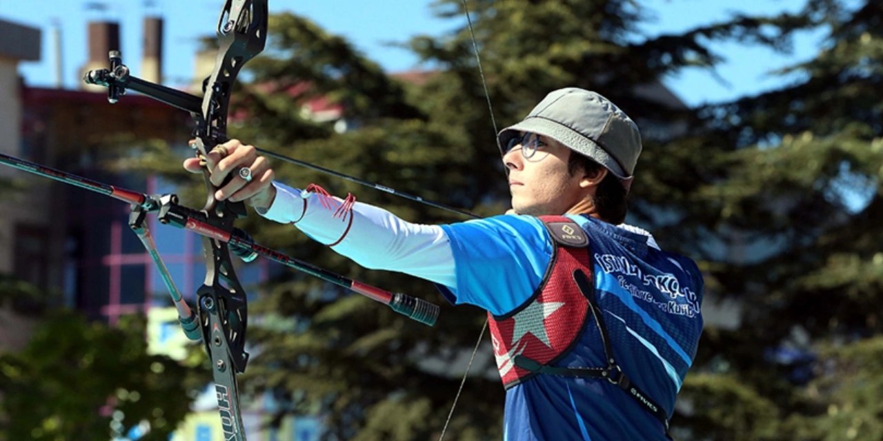 Mete Gazoz yılın okçusu ödülüne aday gösterildi