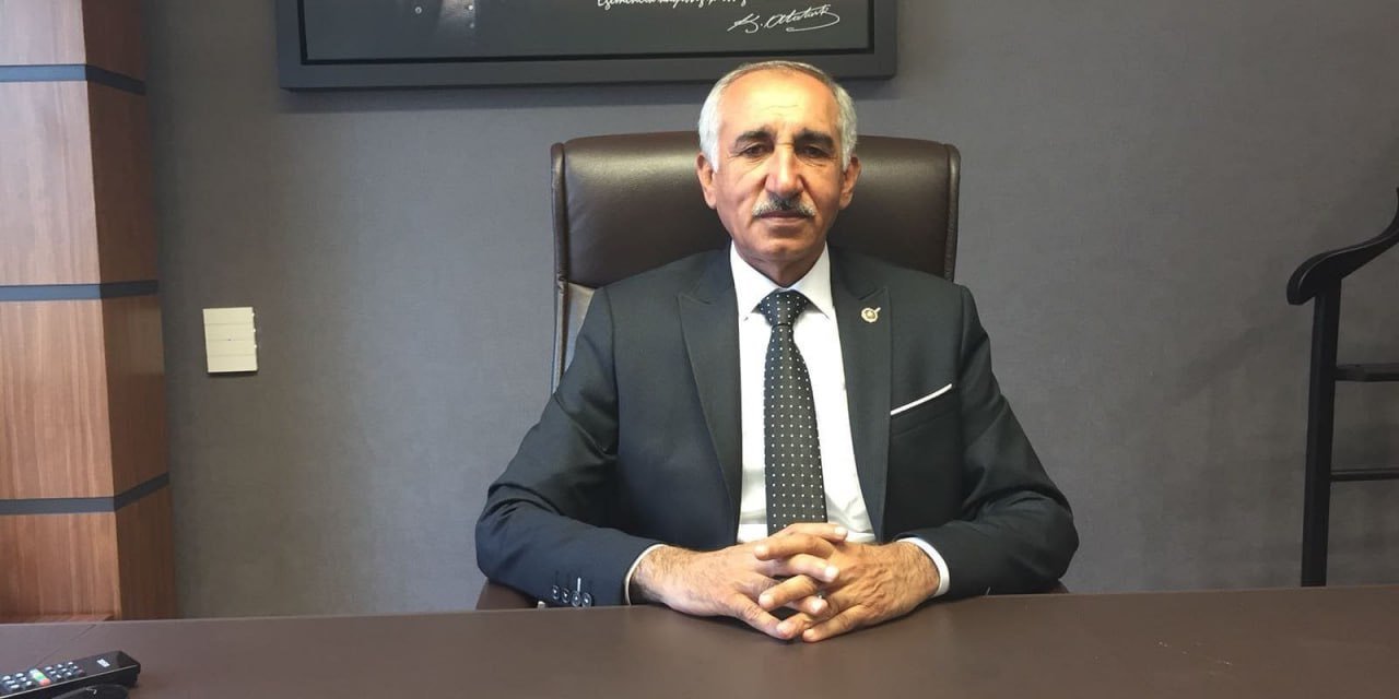 Bir AKP milletvekilinin de enkaz altında olduğu açıklandı