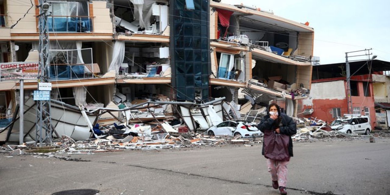 Hatay Büyükşehir Belediye Başkanı Lütfü Savaş: Yardım gerekiyor, insanlar hipotermiden ölecek