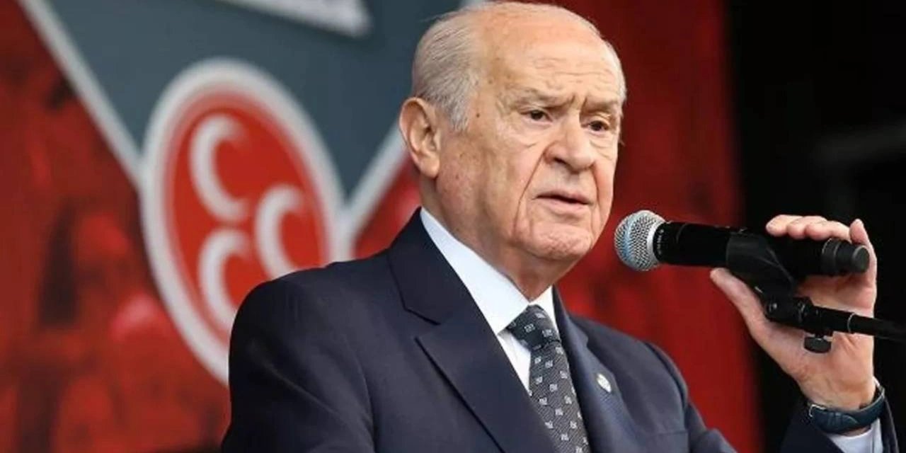 Devlet Bahçeli'den AFAD'a 1 milyon liralık yardım
