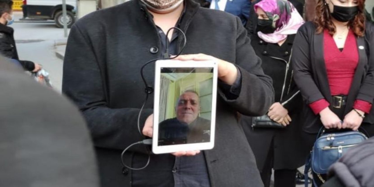 Cem Uzan Kastamonu'da... Paris'ten görüntülü arama ile vatandaşın derdini dinledi...