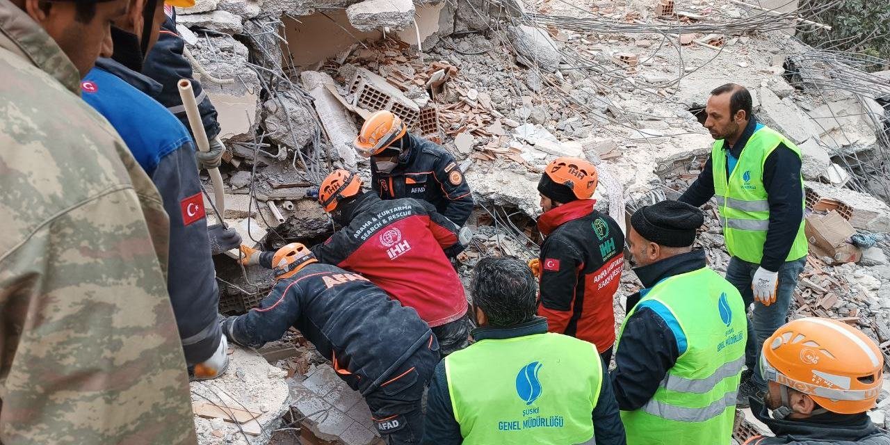 Cumhuriyet yazarı Murat Ağırel'in Hatay izlenimleri: Antakya'daki binaların yüzde 100'ü depremden etkilendi