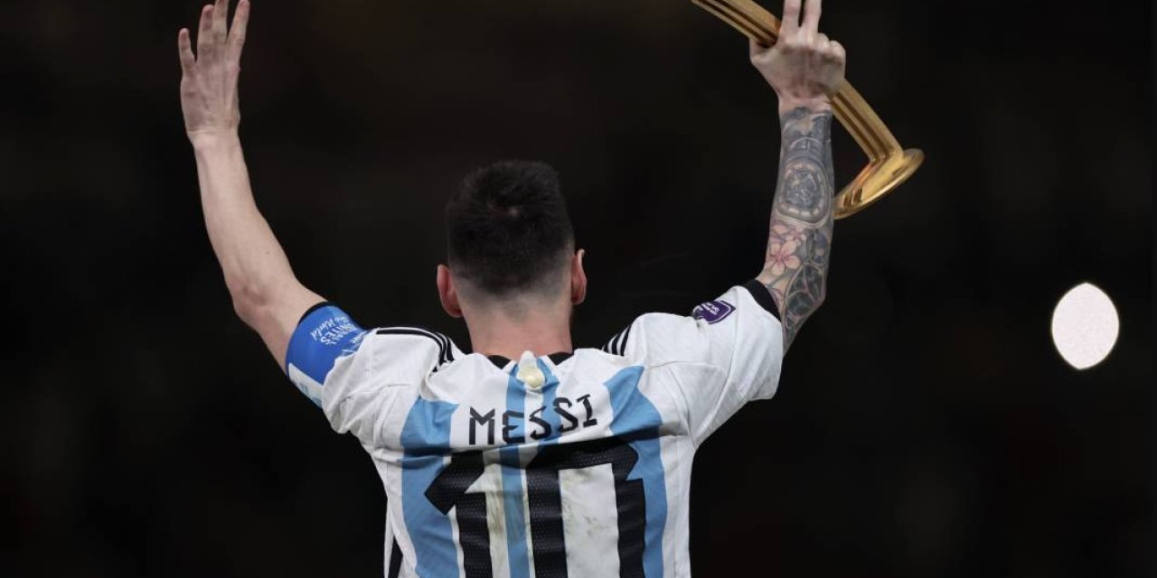 Messi formasını depremzedeler için bağışladı: İşte o forma