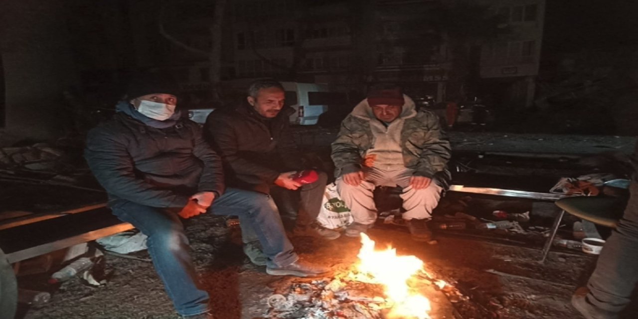 Van depreminden kaçtılar, Kahramanmaraş’ta enkaz altında kaldılar