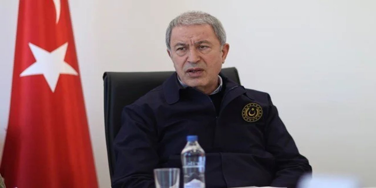 Bakan Akar 'sığınmacı akını' iddialarını yalanladı: Depremden sonra 10 bin 633 Suriyeli topraklarına gönüllü olarak dönmüştür