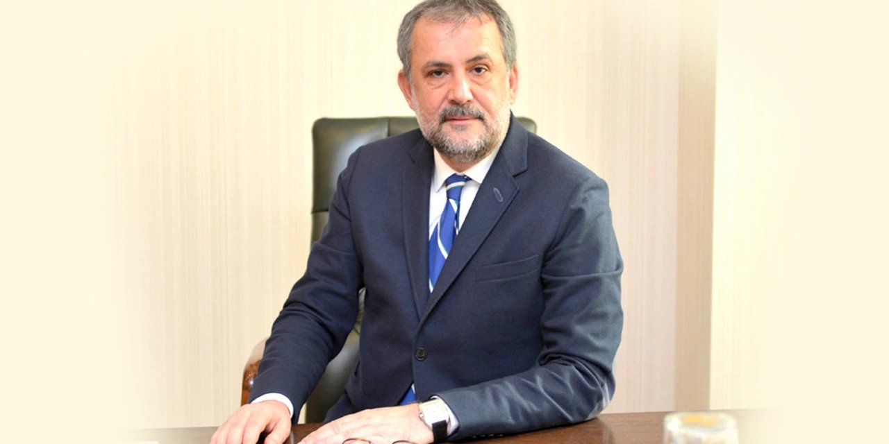 Bakan yardımcısından tepki çeken deprem paylaşımı: Apar topar silmek zorunda kaldı