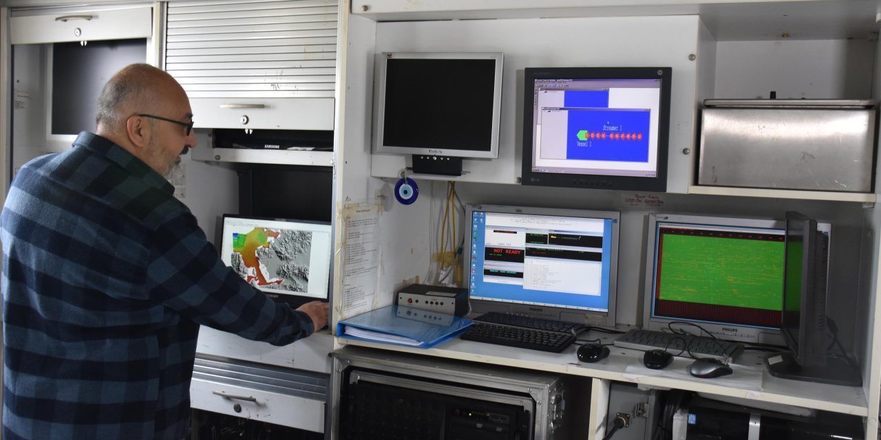 Sismik araştırmalar İzmir dış körfezinde yeni fayları ortaya çıkardı