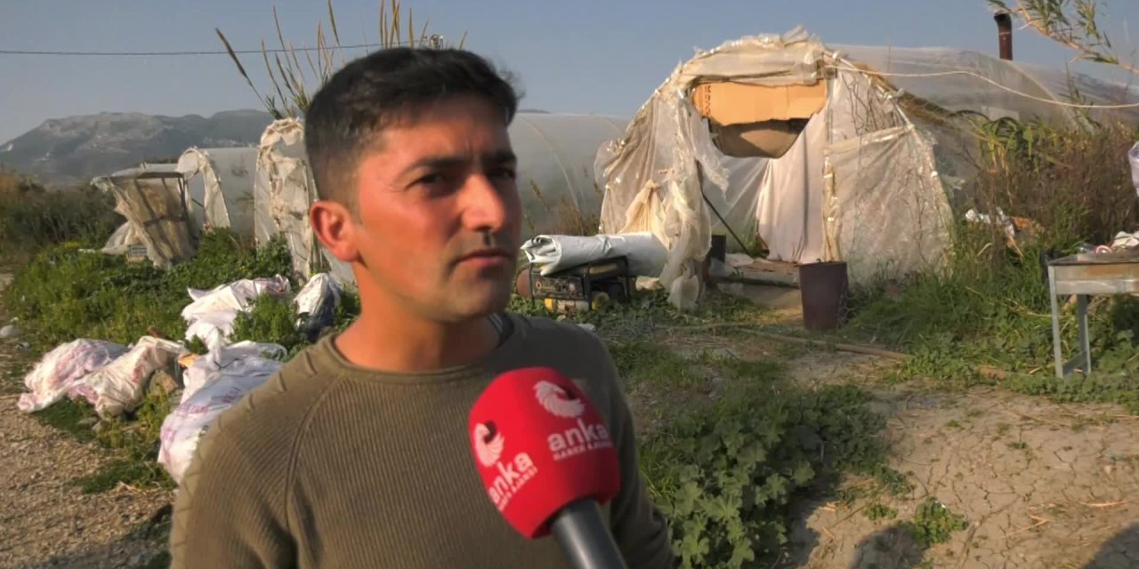 Hataylı depremzede, 'çadırlarını satın aldıklarını' söyledi: Çadırı, Kızılay’ın sattığı kişilerden aldık