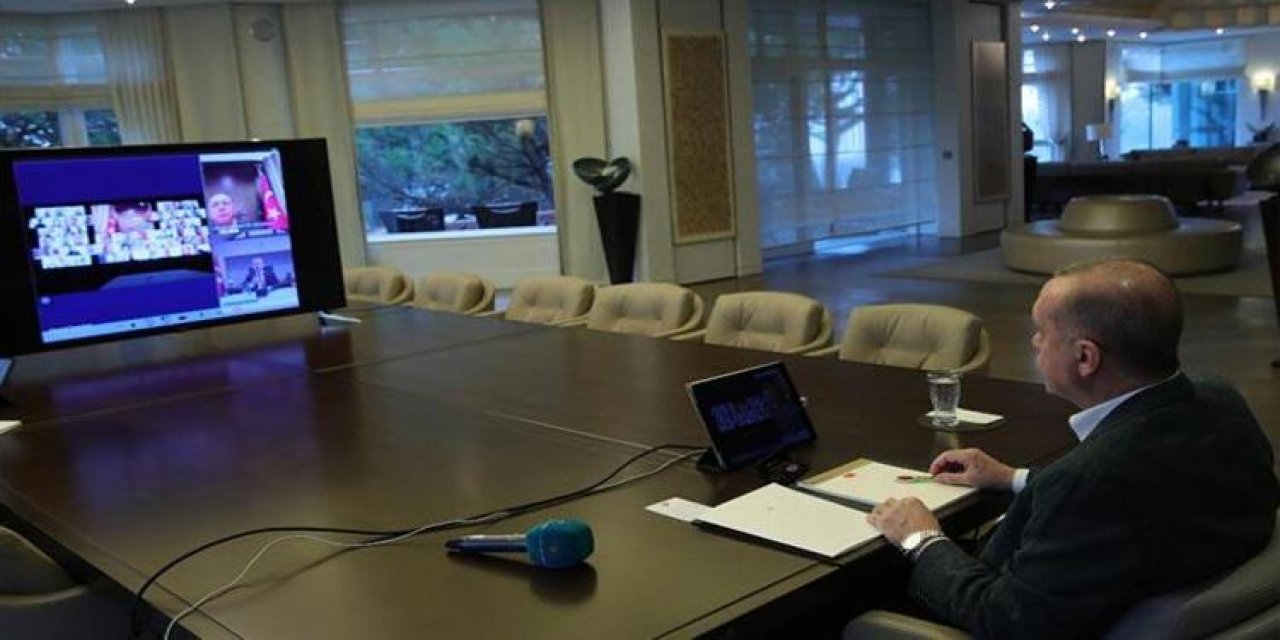 Başka yerde böylesine samimi bir demokrasi, hak ve adalet ideali bulamazsınız” ifadelerini kullandı.