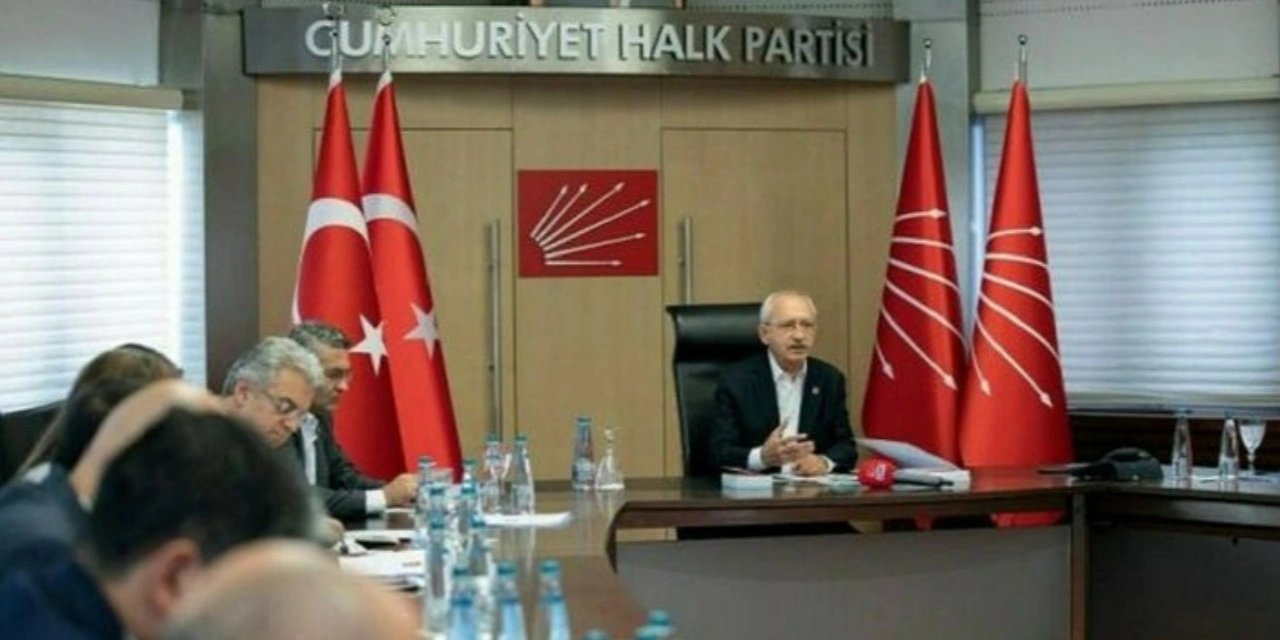 Akşener'in açıklamaları sonrası CHP'den olağanüstü toplantı kararı