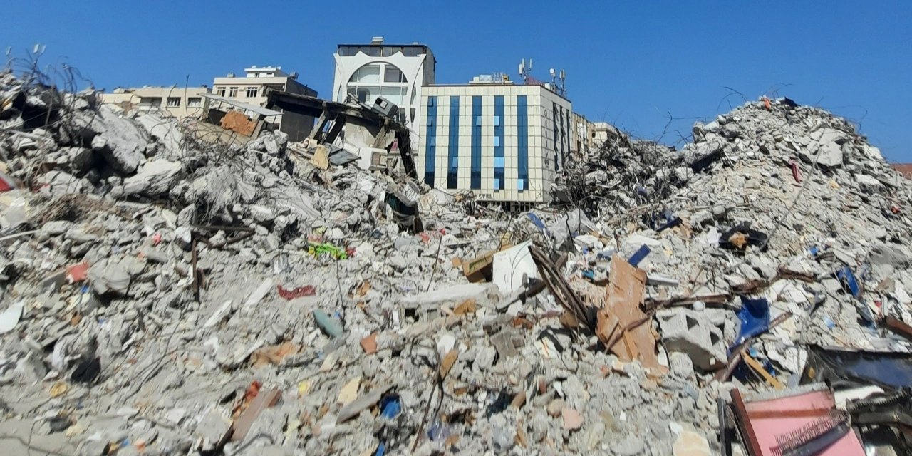 Adana'da 5.5 büyüklüğünde deprem!