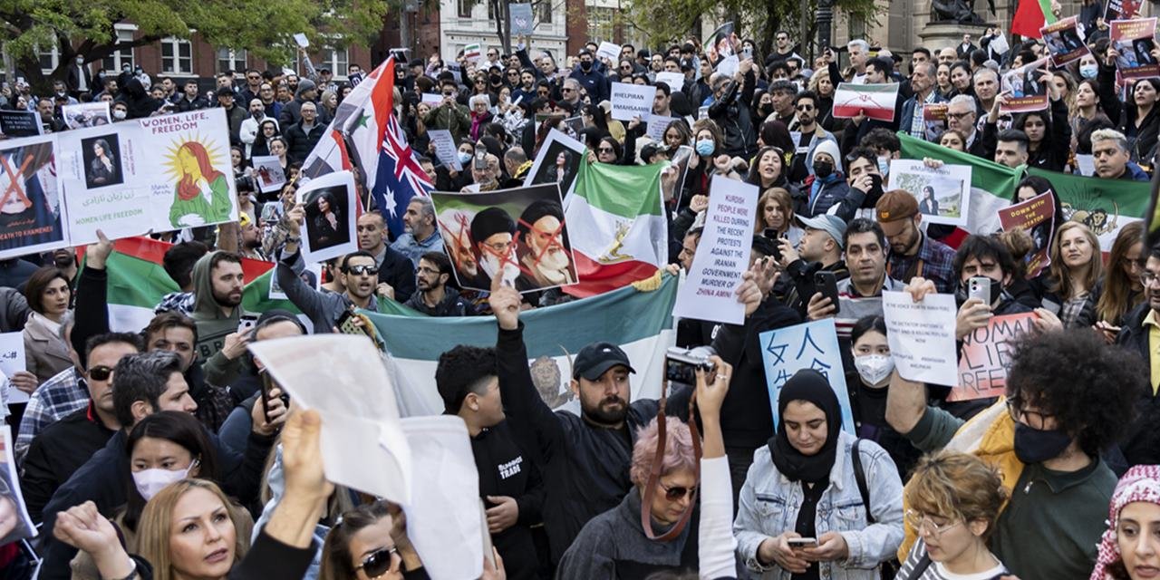 İran'da zehirlenen kız öğrencilerin sayısı 2 bini geçti