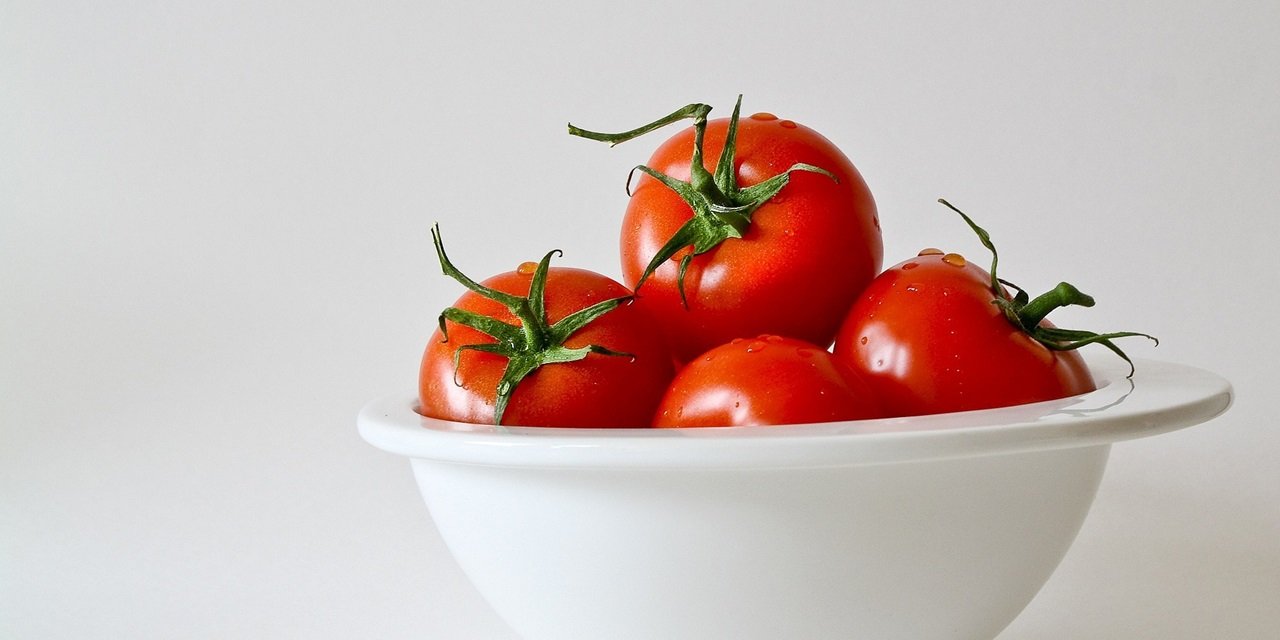 İhracat kısıtlamasına tepkiler büyüyor: Domatesi seneye 100 liraya yiyebiliriz...