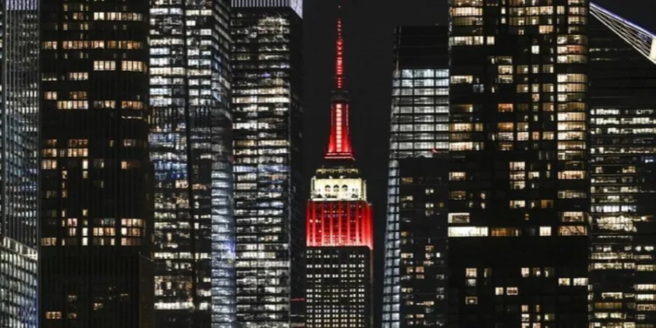 Empire State binasında deprem anması