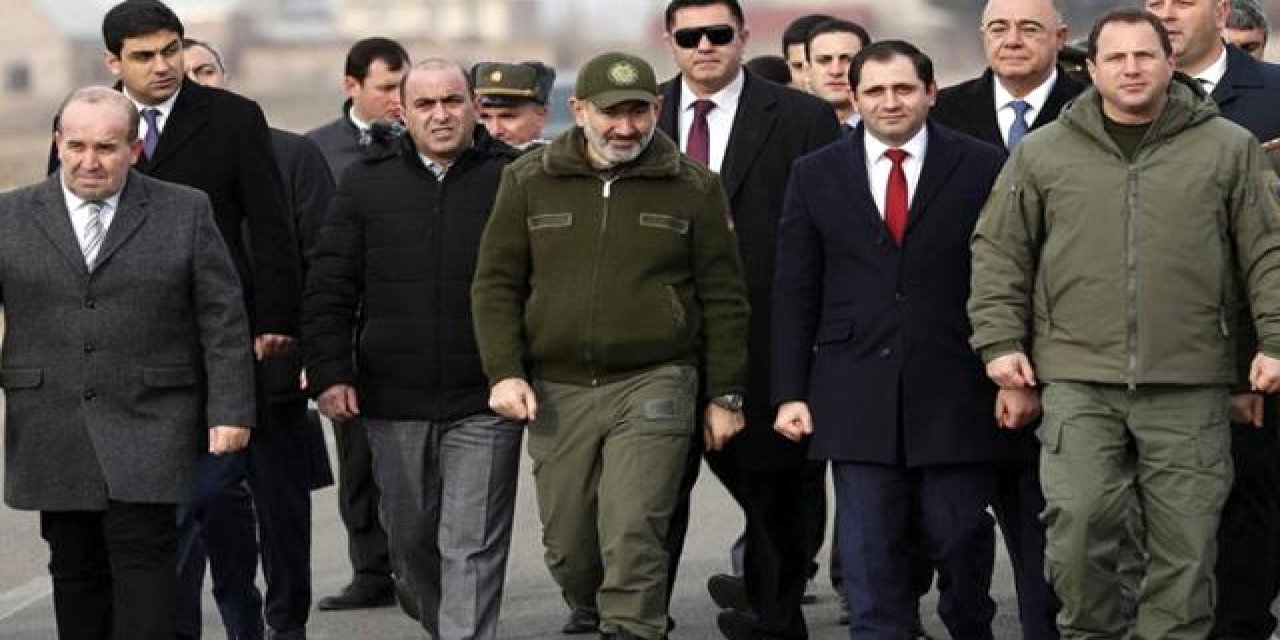 Ermenistan'da istifa depremi! O isim de görevi bıraktı...