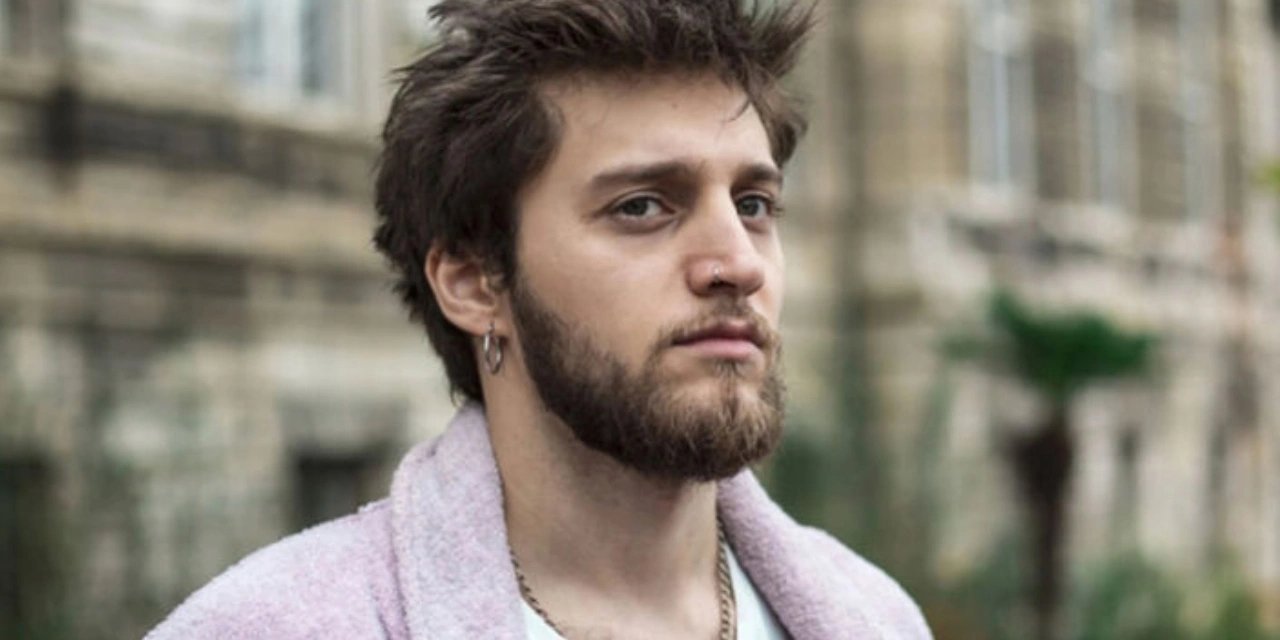 Kürtçeye 'random gülücük' diyen Ufuk Beydemir, tweetini sildi