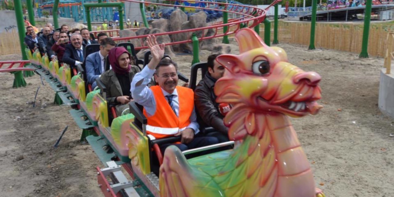 İçişleri Bakanı Soylu, Melih Gökçek’i yargılanmaktan kurtardı: Ankapark’ta kamu zararı yokmuş!