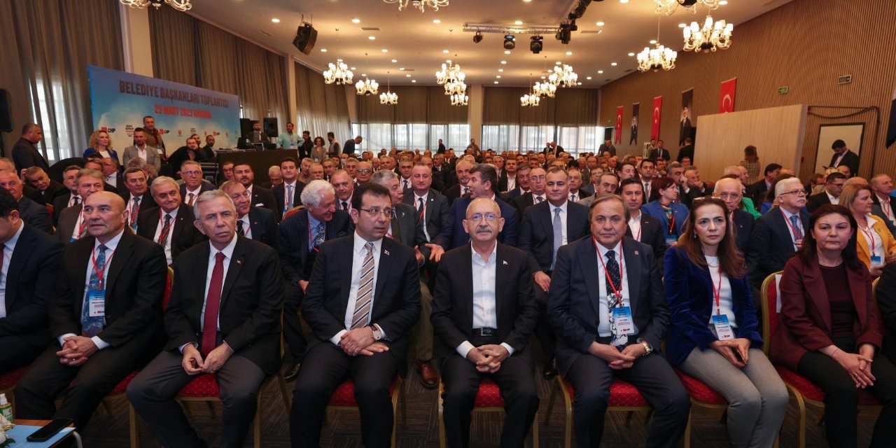 Kılıçdaroğlu anket sonuçlarından bahsetti, belediye başkanlarını uyardı