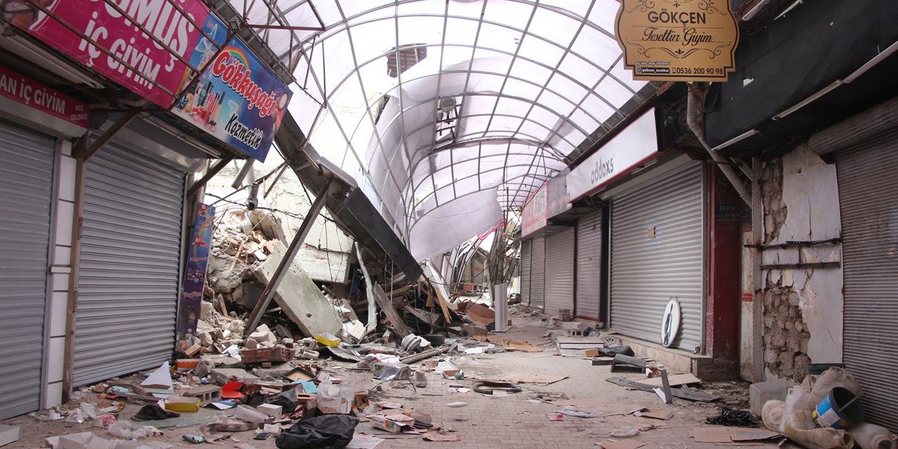 Uzun Çarşı eski günlerini arıyor