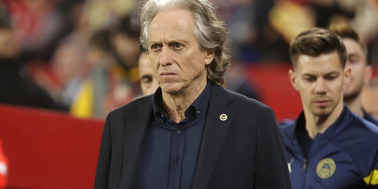 Fenerbahçe'nin teknik direktörü Jorge Jesus'tan sözleşme ve Beşiktaş açıklaması