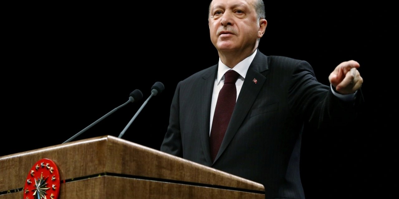 'Erdoğan seçimi kaybedeceğini görüyor'