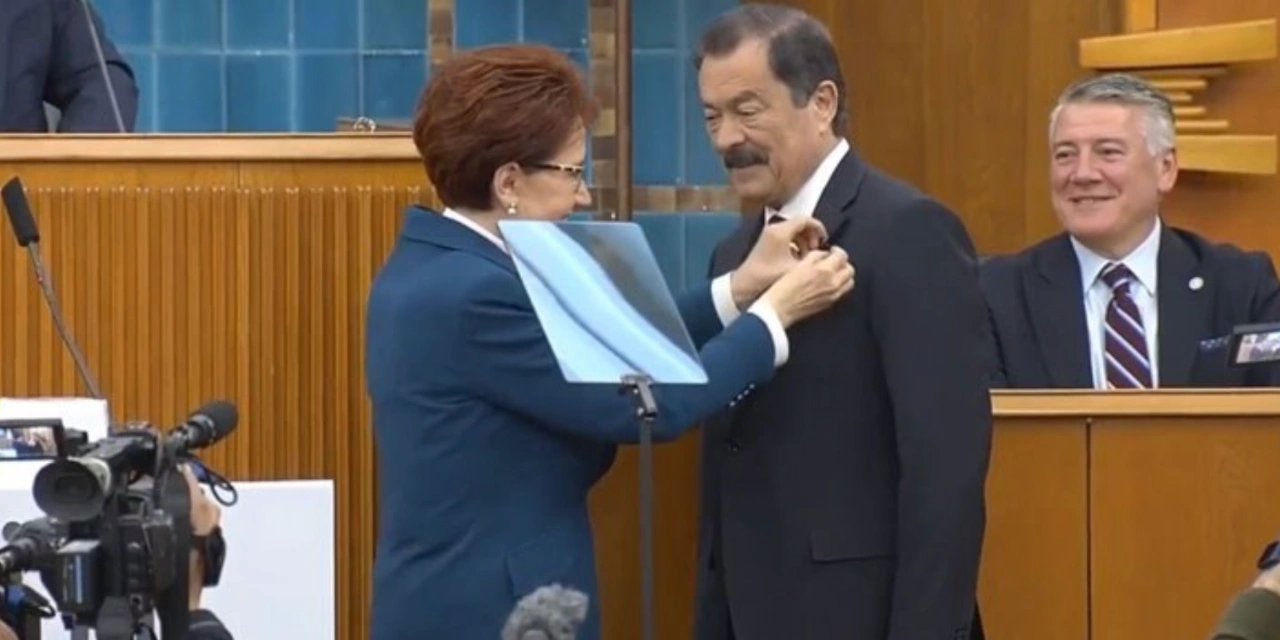 'Merkez sağın önemli isimlerinden': Eski bakan, İYİ Parti'ye katıldı