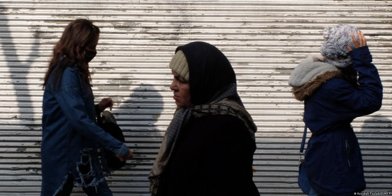 İran kadınları kameralarla izleyecek