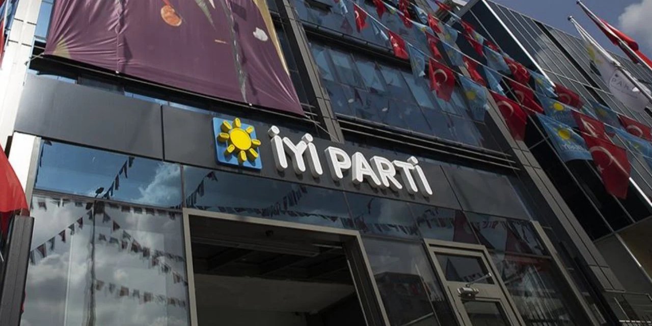 İşte İYİ Parti'nin seçim afişleri