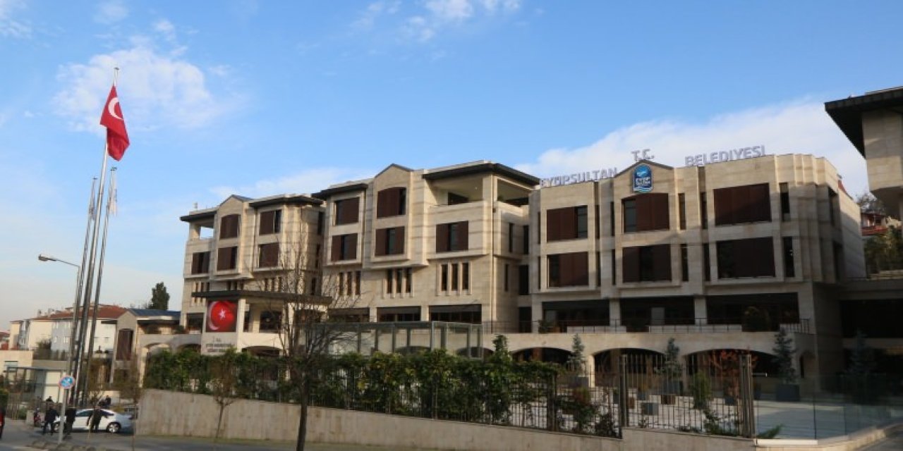 Eyüpsultan Belediyesi milyarlık arazileri satıp ihaleleri AKP'lilere dağıtmış: 1,7 milyon lira elden dağıtıldı, 38 arazi satıldı