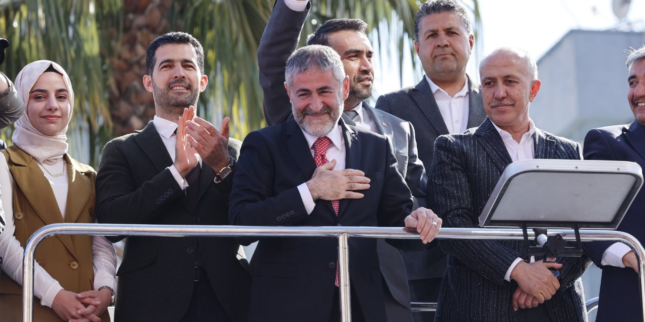 Bakan Nebati'den muhalefete: Bunlar sürekli yapamazlar, edemezler diyen affedersiniz ezikler