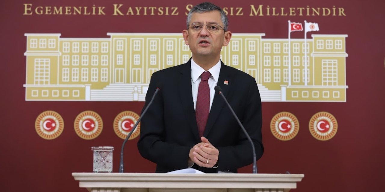 CHP'li Özel: Değişiklik ancak Sadullah Ergin'in istifasıyla mümkün olur