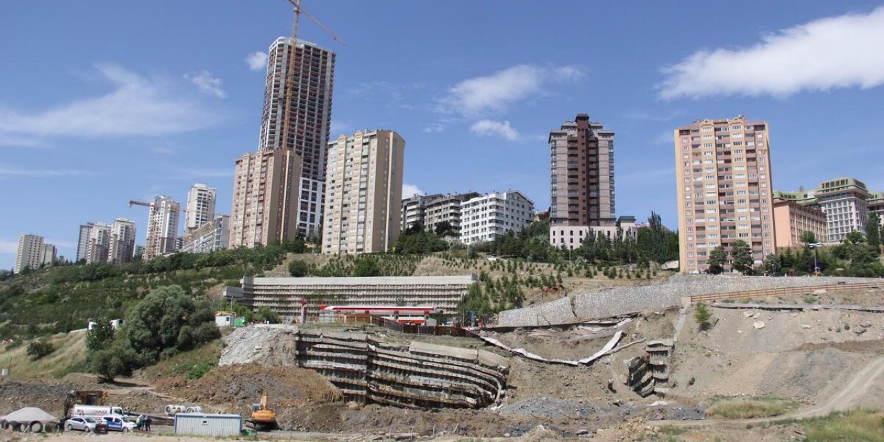 Tezcan Karakuş Candan yazdı: "Büyükesat Vadisi son kurbanlardan birisi"